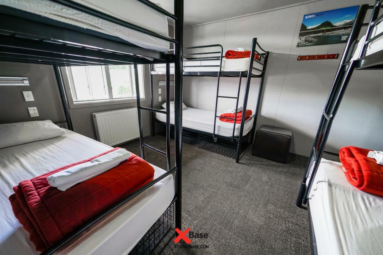 Base Wanaka Hostel ภายนอก รูปภาพ