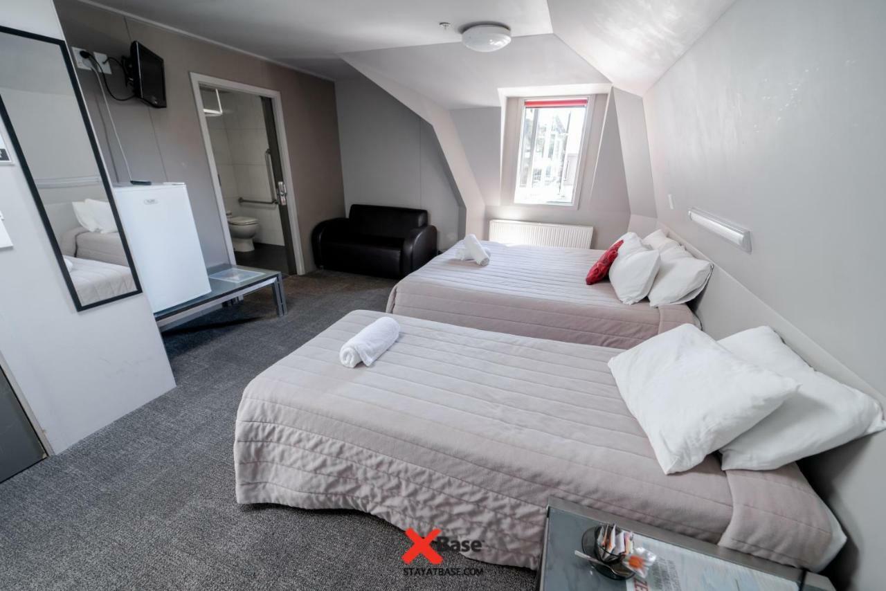Base Wanaka Hostel ภายนอก รูปภาพ