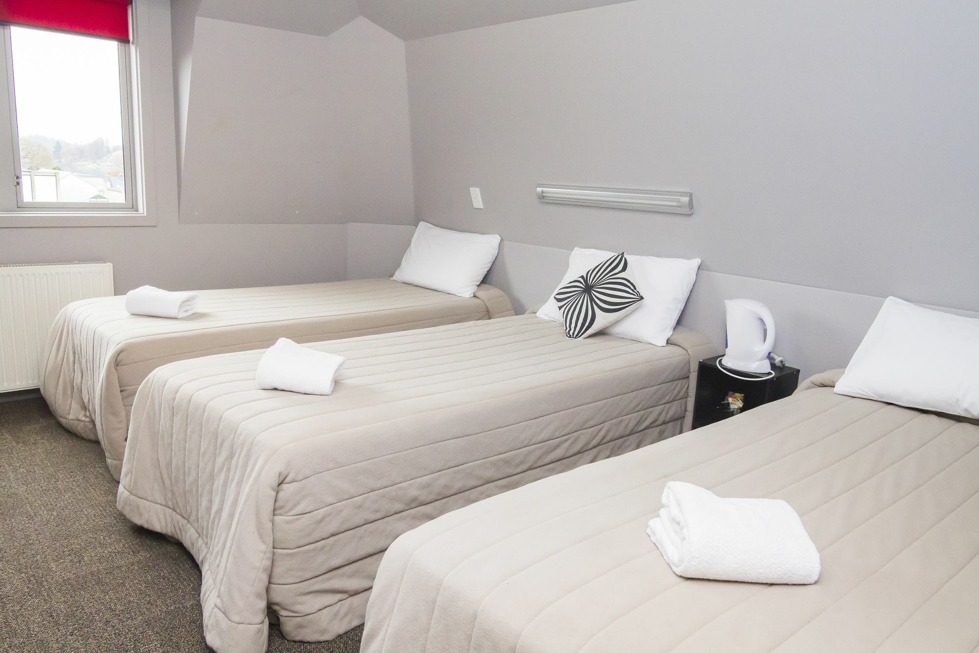 Base Wanaka Hostel ภายนอก รูปภาพ